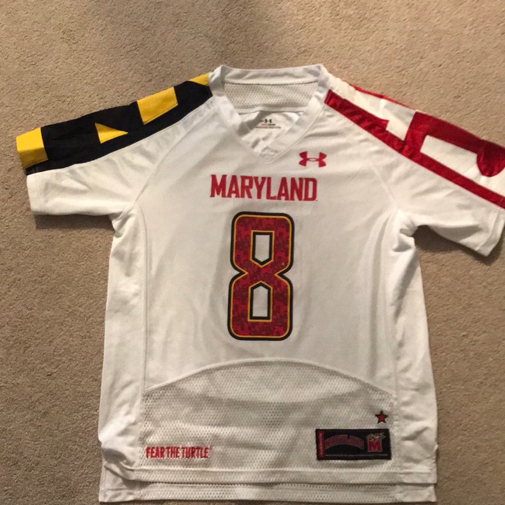 Under armor UM jersey excellent condition